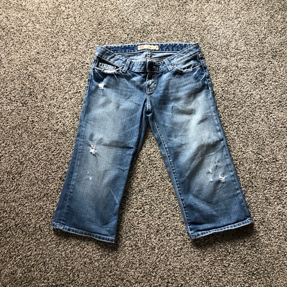 BKE STELLA CAPRI’S Sz. 27